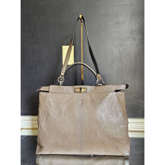 Authentic Fendi Peekaboo Bag Ombre Leather Regular Medium - Picture 4 of 16